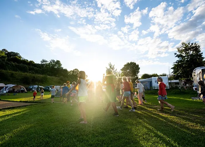 Vinkenhof مكان تخييم