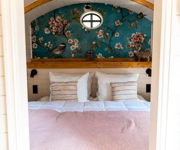 Vinkenhof مكان تخييم *